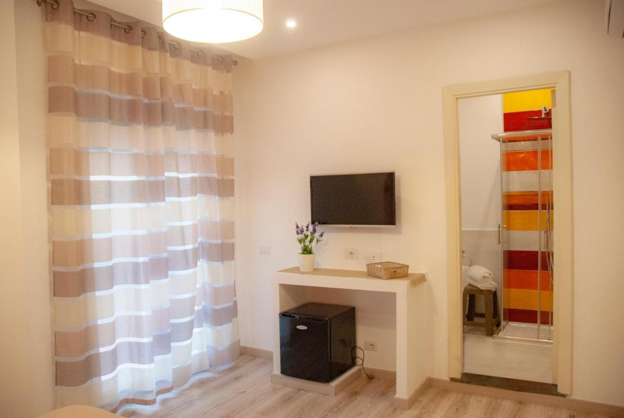 Sorrento Comfort Rooms Con Piscina Exterior foto