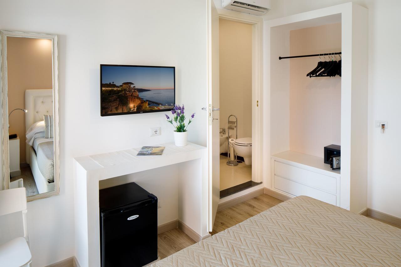 Sorrento Comfort Rooms Con Piscina Exterior foto